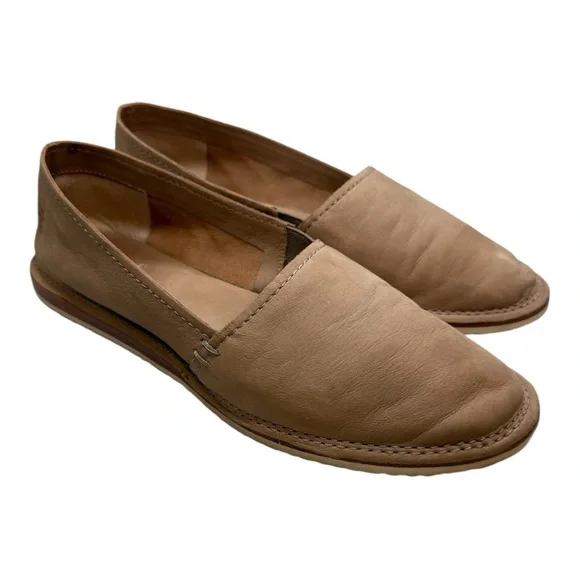 Frye Suede Slip on Flats Sz 6.5 in great condition - Picture 6 of 13